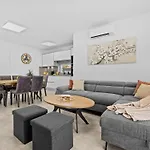 S&v By Interhome Pula