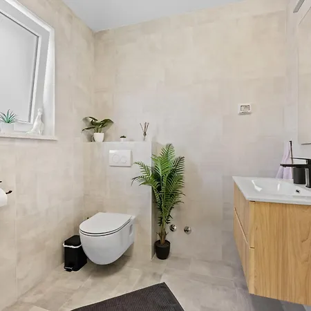 S&v By Interhome プーラ