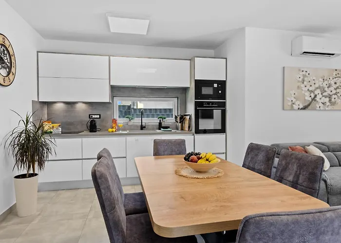 S&v By Interhome * Pula