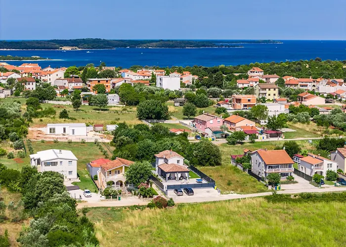 Villa S&v By Interhome Pula