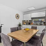 فيلة S&v By Interhome *